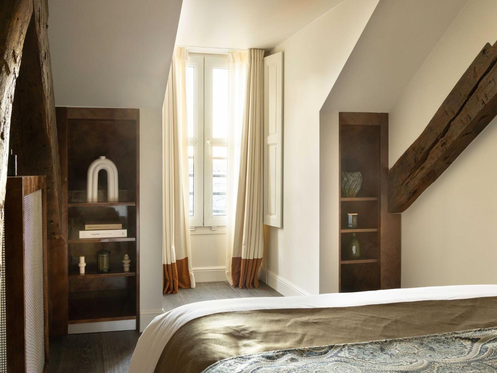 Palais Bourbon - 54 - 4p - Invalides Apartment *